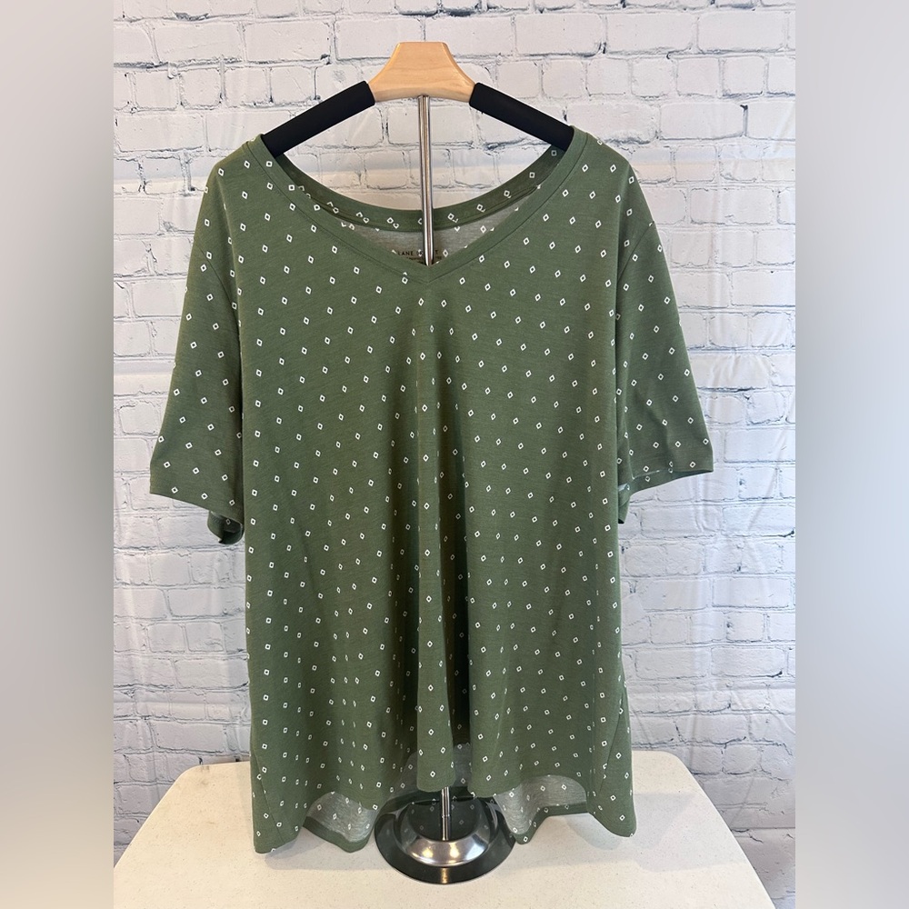 Lane Bryant Women’s Plus - Olive Green White Diamond Pattern V-Neck Short-sleeve